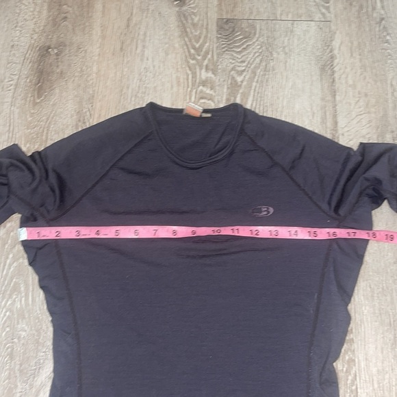 Ice Breaker Body Fit 200 Top Womens Size Medium purple merino wool - Picture 6 of 7
